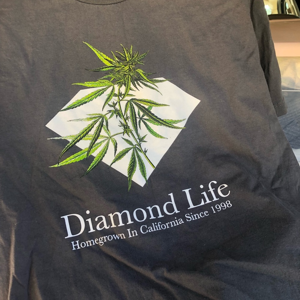 Size medium diamond shirt